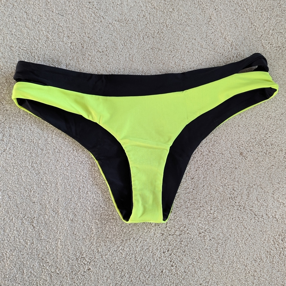 Fabletics bikini bottom